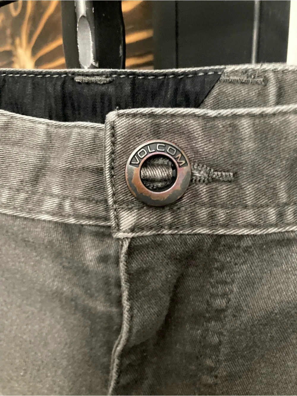 Men’s Shorts Size 42 By Volcom